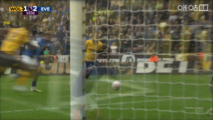 半场-埃弗顿2-1狼队 格拉利什献助攻+造两球黄喜灿抽射破门